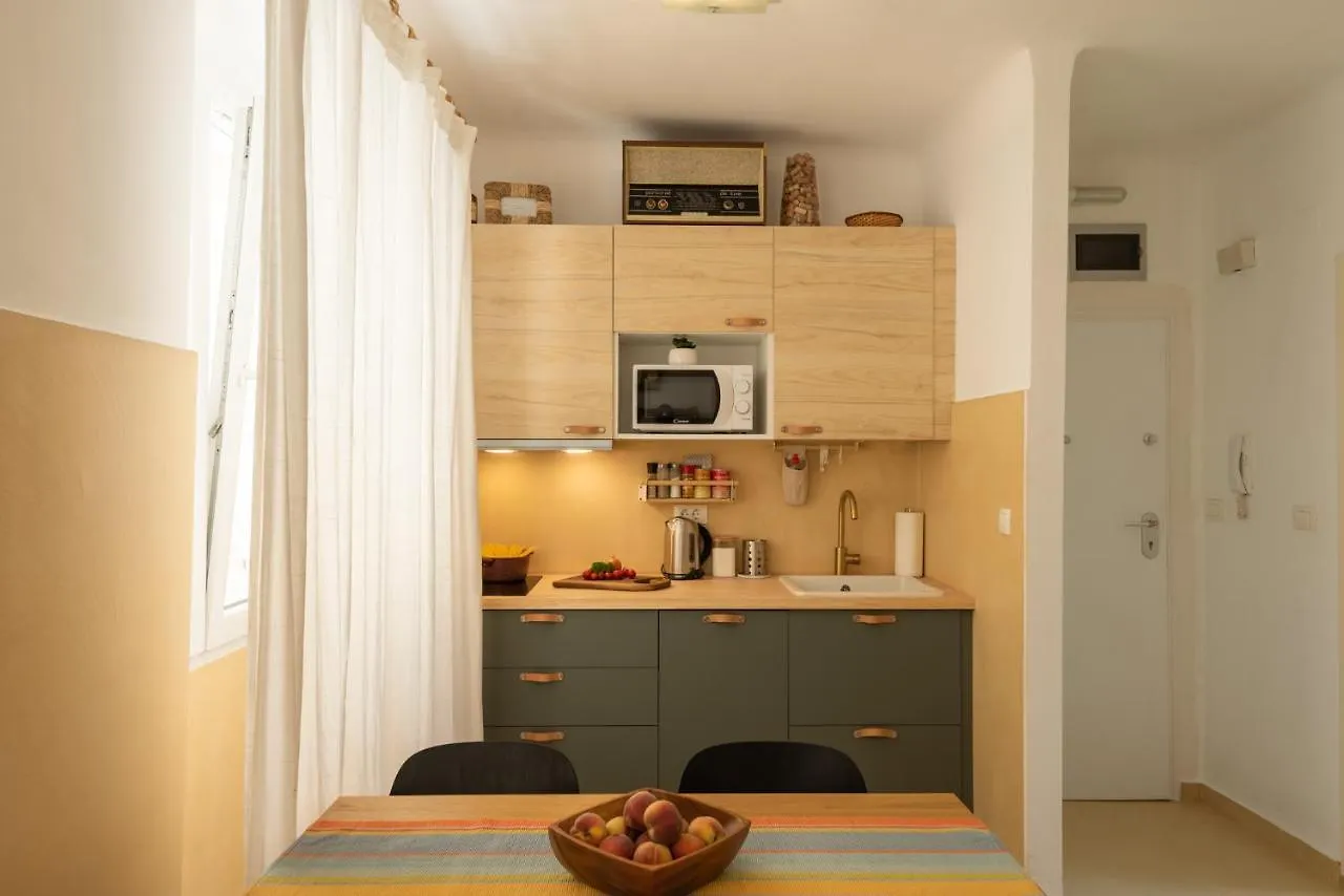 Pula City Apartment With Private Parking Free