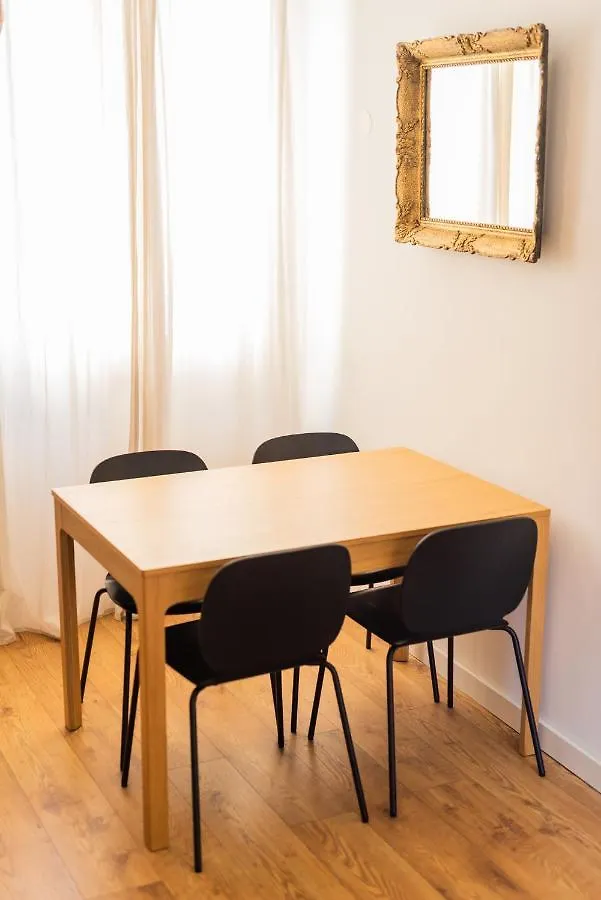 Pula City Apartment With Private Parking Free